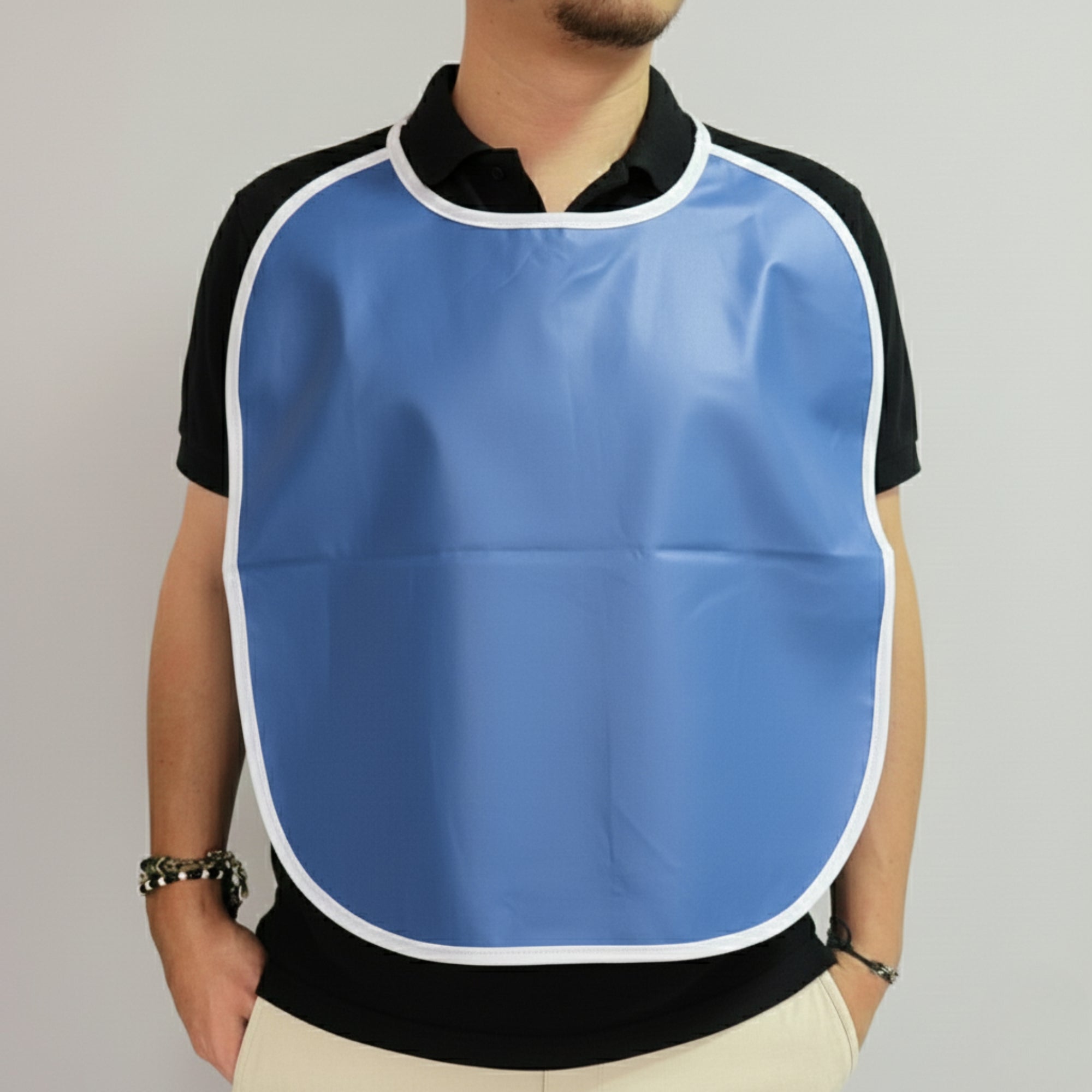 Babero plástico omi en suaviplast (c4)